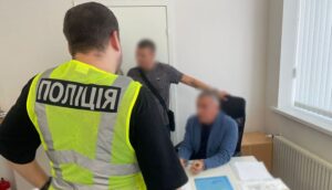 Затримання на хабарі. Фото: Поліція Києва