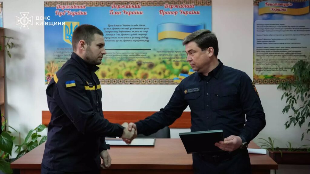 Нагородження рятувальників у Вишгороді. Фото: ГУ ДСНС у Вишгородському районі