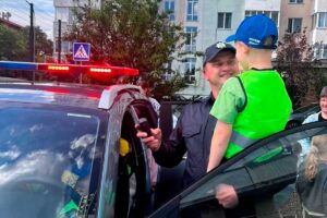 Поліцейські Київщини провели для дітей уроки безпеки під час літніх канікул