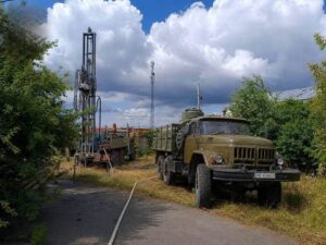 У Нових Петрівцях розпочалося будівництво нової артезіанської свердловини