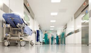 Робота лікарень під час тривог: Уряд ухвалив нові правила для медзакладів